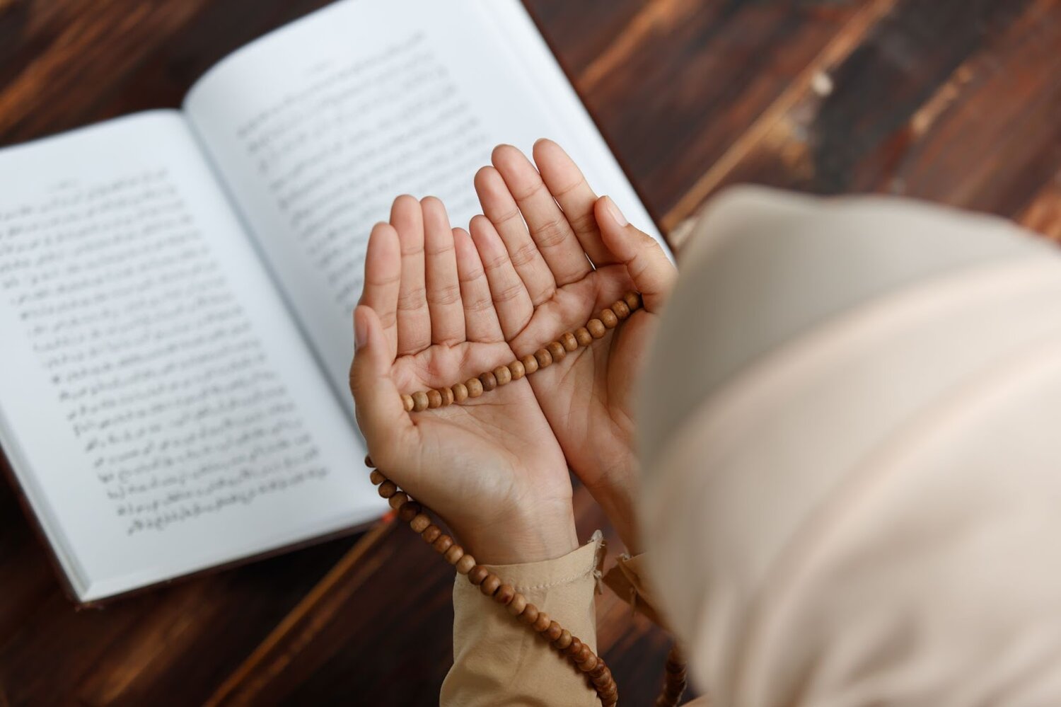 Kala Jadu Specialist Molvi Ji – Black Magic Expert Mol