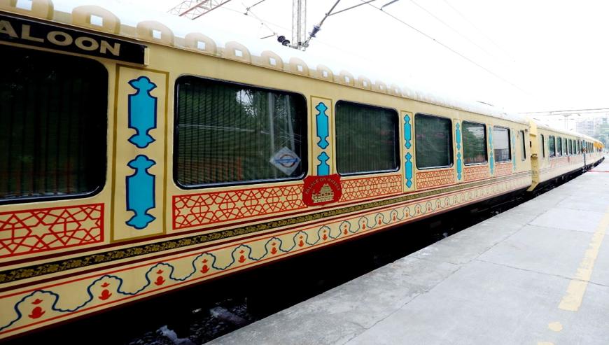 Explore India in Style: Palace on Wheels Ticket Price