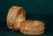 Shop Exquisite 22K Gold Kundan Bangles | BAJ