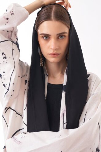 Elegant Abayas by WearThree – A Perfect Blend