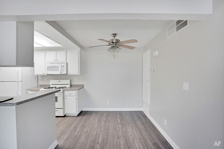 SPACIOUS 1 BED/ 1 BATH APARTMENT IN CLAREMONT