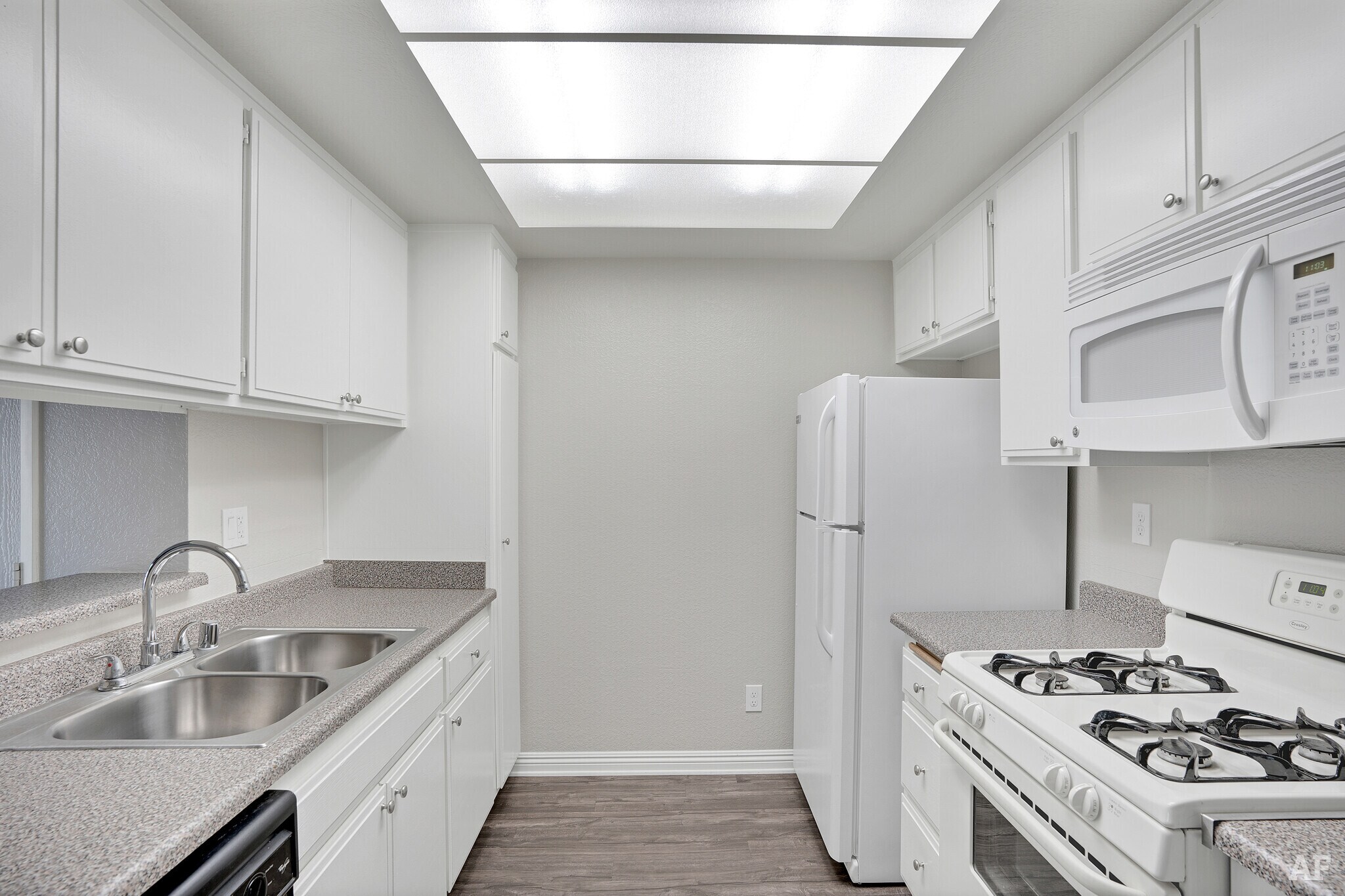 SPACIOUS 1 BED/ 1 BATH APARTMENT IN CLAREMONT