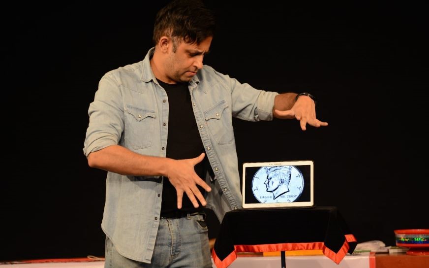 Hire best mentalist in Delhi for events