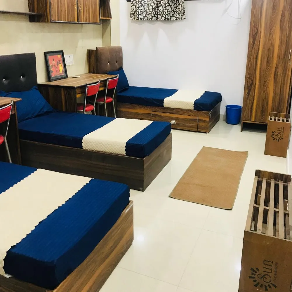 Safe & Comfortable Hostel in North Campus | Premium N