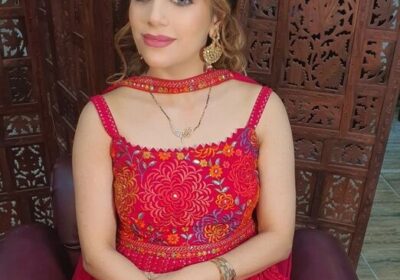 Best-Makeup-Artist-in-Yamunanagar-for-Party-Makeup-Mahak-Makeover-Luxury-Family-Salon