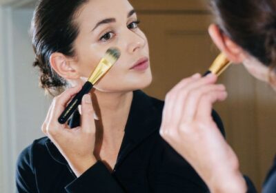 How-to-Apply-Foundation-With-a-Brush