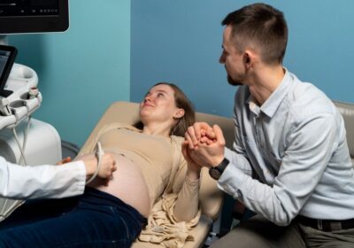 gynecologist-performing-ultrasound-consultation_23-2149353013