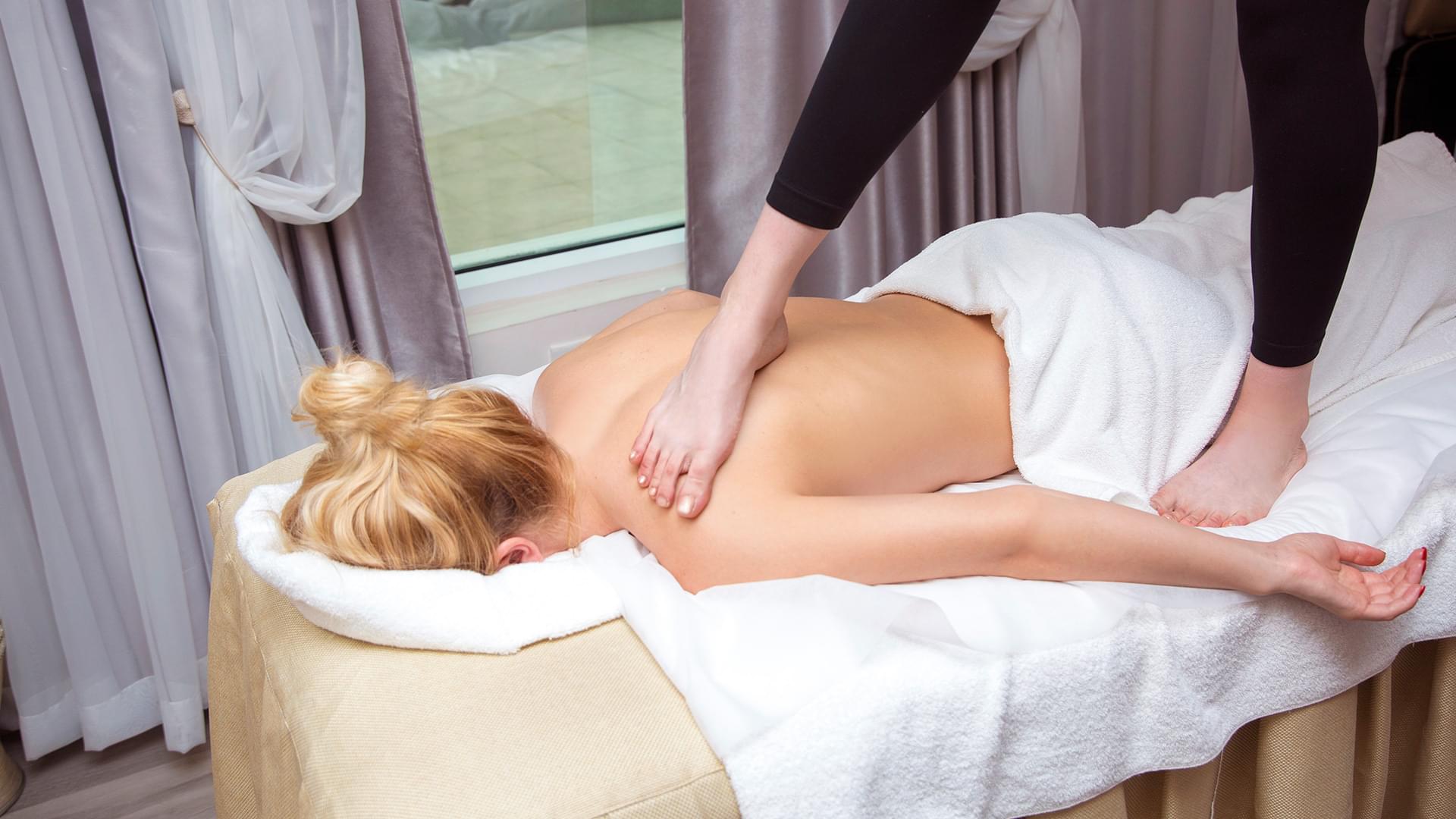 Arya Spa Andheri Premium Body Massage Spa 8976804166