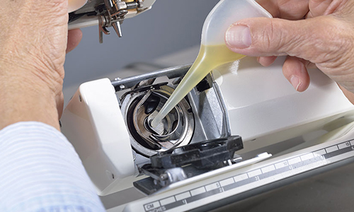 Premium Tailor Machine Oil Available at Best Price