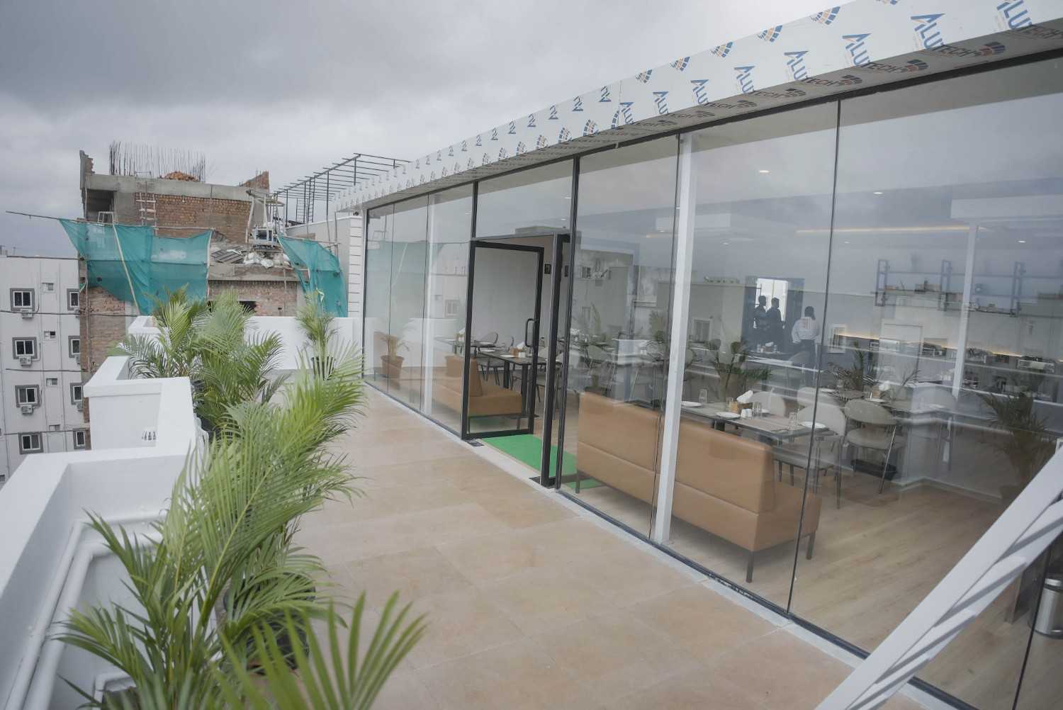 Hotels near Madhapur