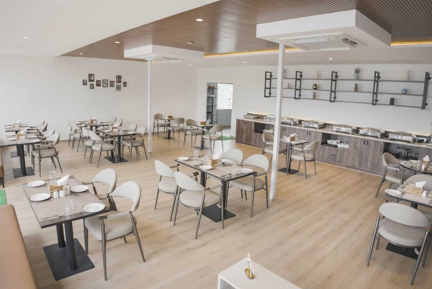 Hotels near Madhapur