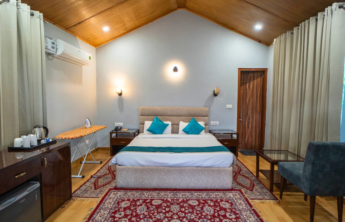 Shivjot Farms & Resort