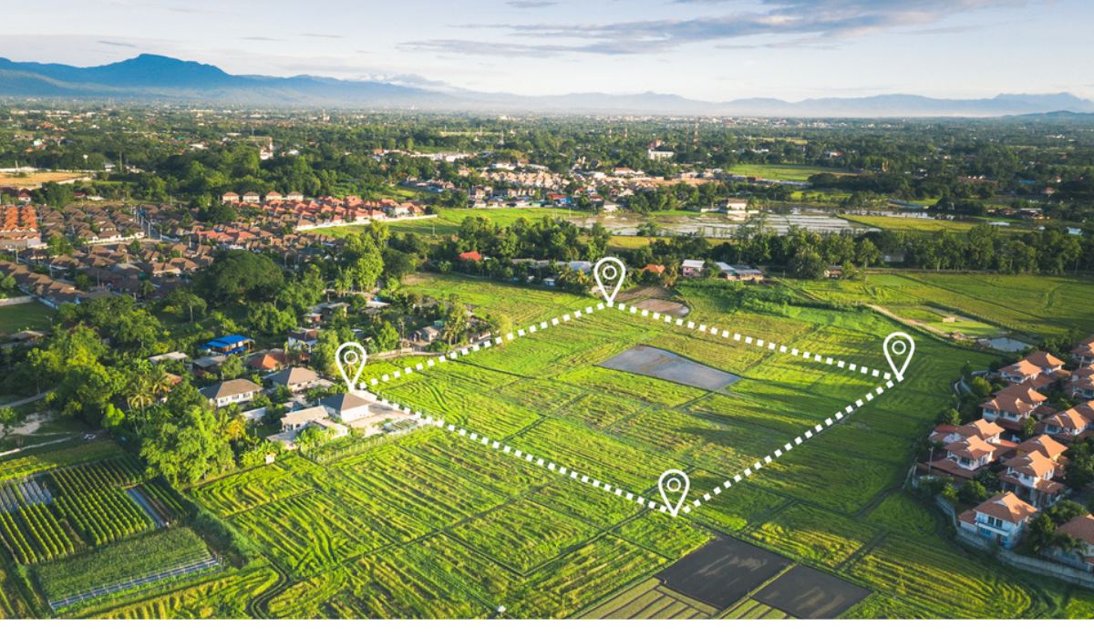 What amenities are included in this Kanpur villa?