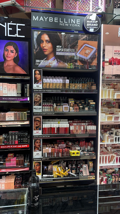 Best Cosmetics Shop in Lajpat Nagar