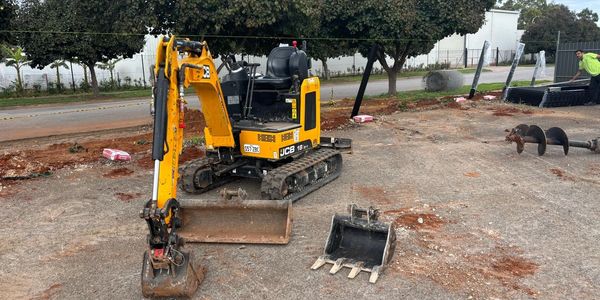 Excavator & Tipper Hire Adelaide | Same-Day Delivery |